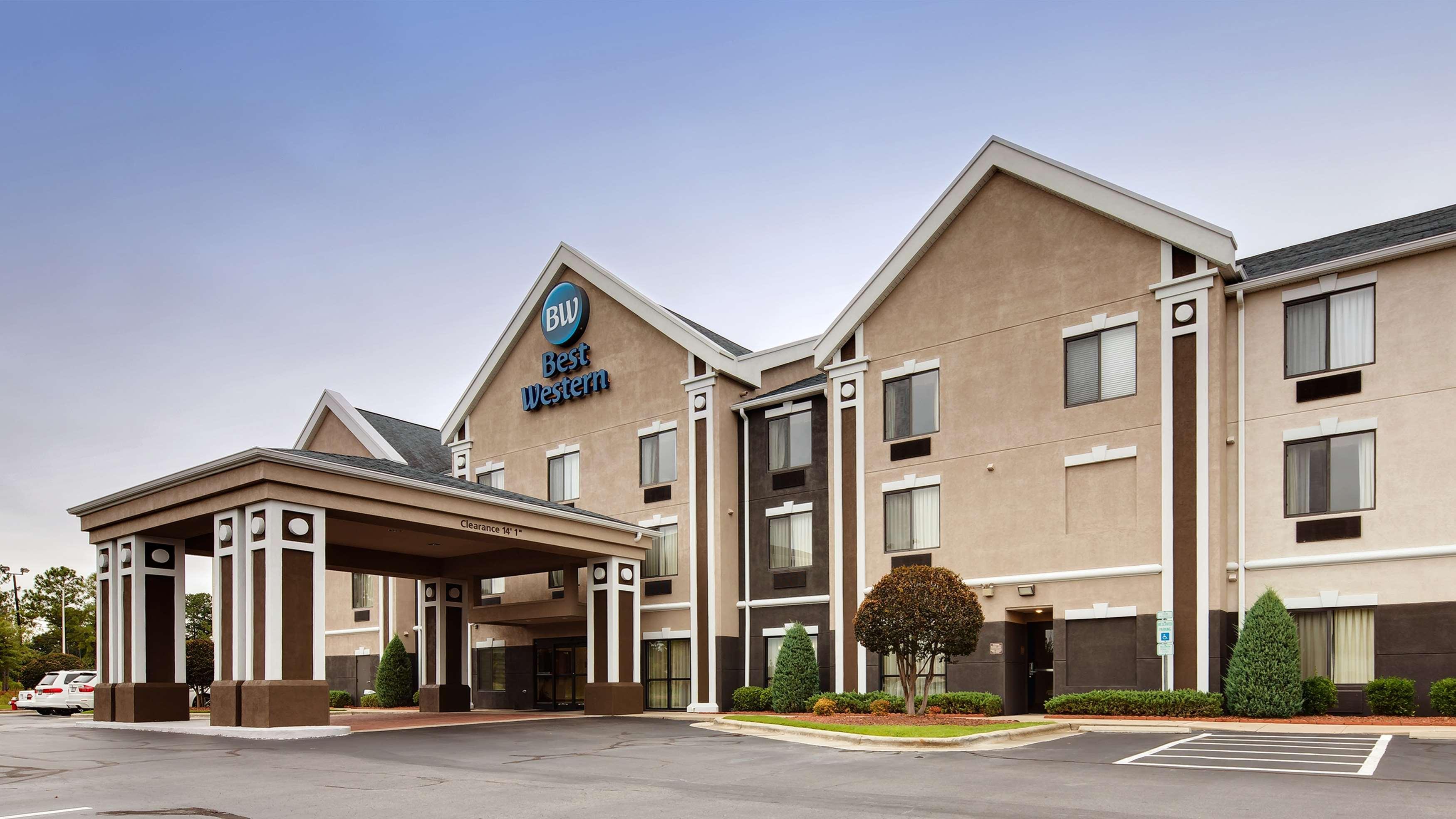 Best Western Smithfield Inn Екстер'єр фото